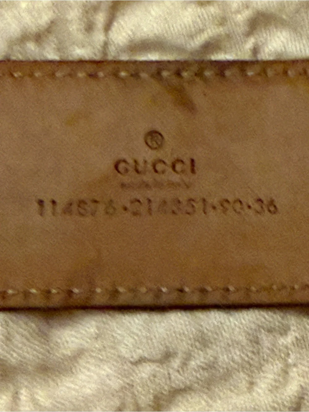 Gucci Tan-Cream Leather Belt with Gold Interlocking G Buckle - Picture 2 of 2